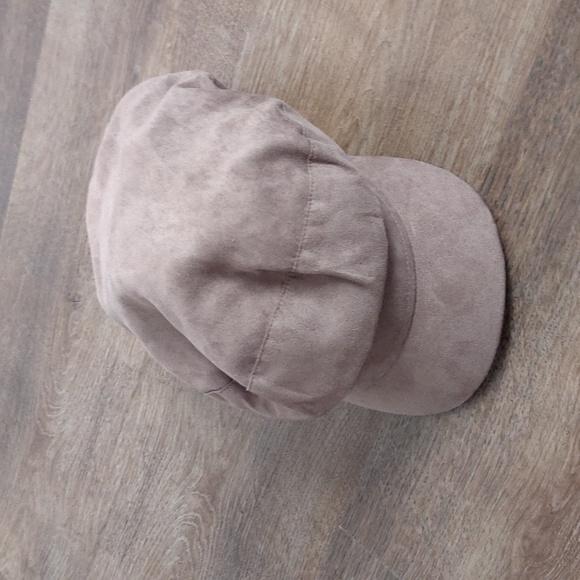 Hat - Picture 2 of 3